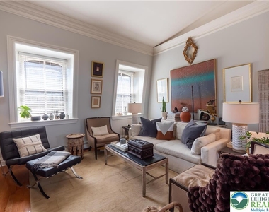 101 Northampton Street - Photo Thumbnail 13