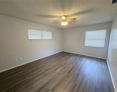 298 Quail Court - Photo Thumbnail 10