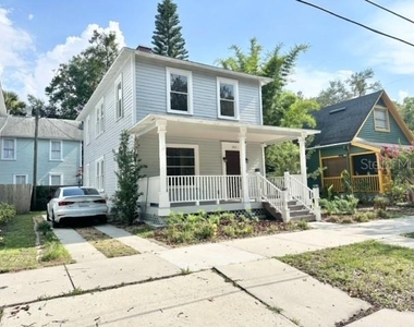 305 W 9th Street - Photo Thumbnail 2