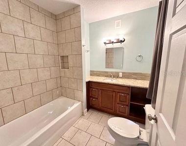 305 W 9th Street - Photo Thumbnail 27