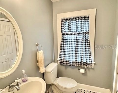305 W 9th Street - Photo Thumbnail 18