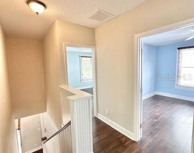 305 W 9th Street - Photo Thumbnail 29