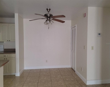 2550 N Alafaya Trail - Photo Thumbnail 2
