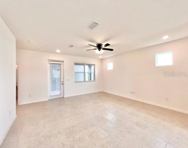1638 Acclaim Road - Photo Thumbnail 4