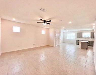 1638 Acclaim Road - Photo Thumbnail 6