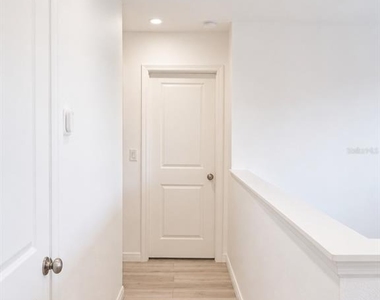 5225 Tuscany Lane - Photo Thumbnail 16