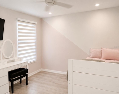 5225 Tuscany Lane - Photo Thumbnail 17