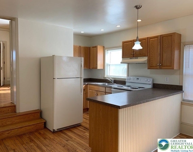 44 N 15th Street - Photo Thumbnail 1