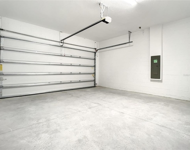 652 Kimber Lane - Photo Thumbnail 12