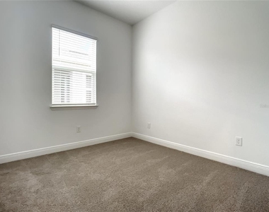652 Kimber Lane - Photo Thumbnail 7