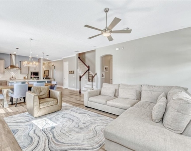 13347 Gabor Avenue - Photo Thumbnail 14