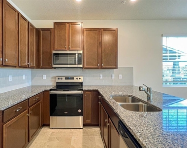 10227 Highline Crest Street - Photo Thumbnail 15