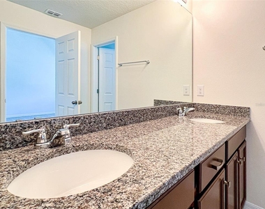 10227 Highline Crest Street - Photo Thumbnail 22