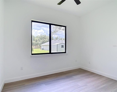 275 Lecturn Street - Photo Thumbnail 32