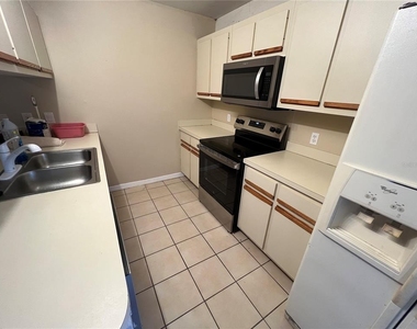 2949 Poplar Avenue - Photo Thumbnail 7