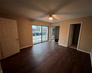 2949 Poplar Avenue - Photo Thumbnail 8