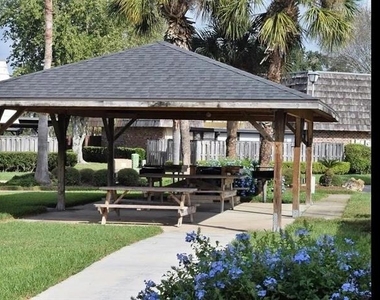 2949 Poplar Avenue - Photo Thumbnail 21