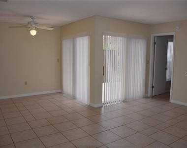 470 Hunter Circle - Photo Thumbnail 1
