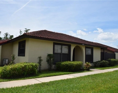 470 Hunter Circle - Photo Thumbnail 14