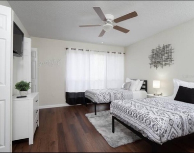 1810 Nw 23rd Boulevard - Photo Thumbnail 13