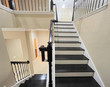 7615 Agrigento Street - Photo Thumbnail 26
