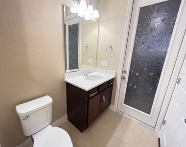 7615 Agrigento Street - Photo Thumbnail 20