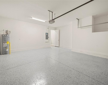 2049 Heart Lake Drive - Photo Thumbnail 61