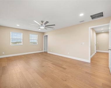 2049 Heart Lake Drive - Photo Thumbnail 32