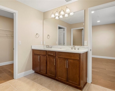 2049 Heart Lake Drive - Photo Thumbnail 36