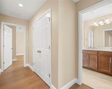 2049 Heart Lake Drive - Photo Thumbnail 16