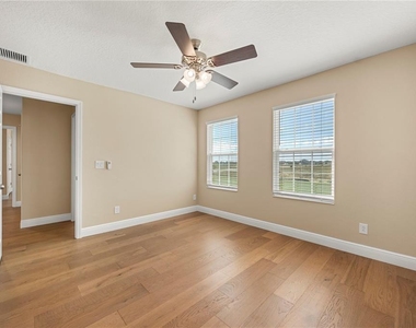 2049 Heart Lake Drive - Photo Thumbnail 21
