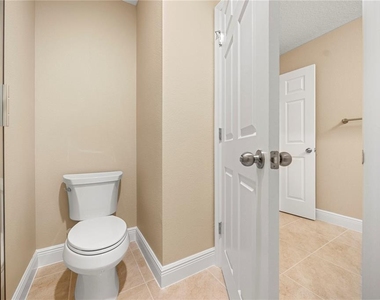 2049 Heart Lake Drive - Photo Thumbnail 45