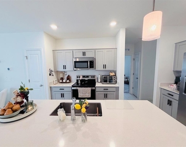 2715 Gentle Rain Drive - Photo Thumbnail 3
