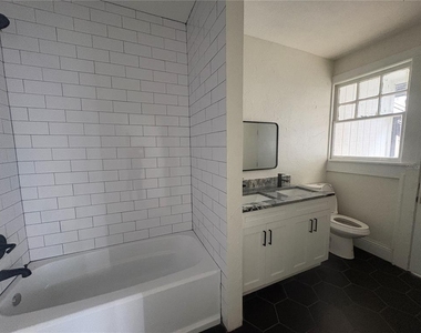 729 E Palmetto Street - Photo Thumbnail 14