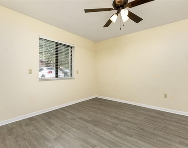 83 Se 16th Avenue - Photo Thumbnail 11