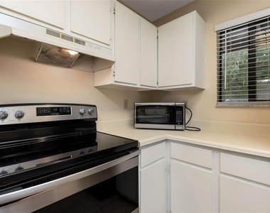 83 Se 16th Avenue - Photo Thumbnail 8