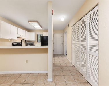 83 Se 16th Avenue - Photo Thumbnail 4