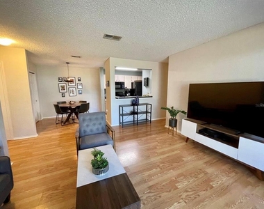3705 Sw 27th Street - Photo Thumbnail 1