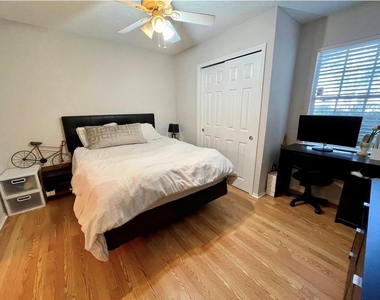 3705 Sw 27th Street - Photo Thumbnail 4