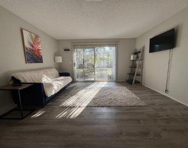 3705 Sw 27th Street - Photo Thumbnail 2