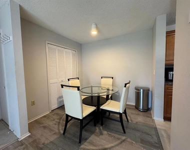 3705 Sw 27th Street - Photo Thumbnail 3