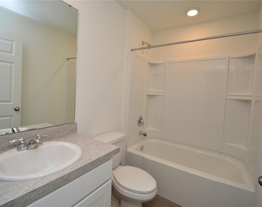 38 Baltimore Lane - Photo Thumbnail 28