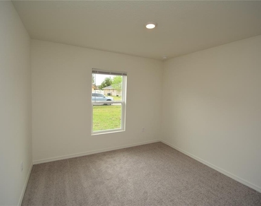 38 Baltimore Lane - Photo Thumbnail 23