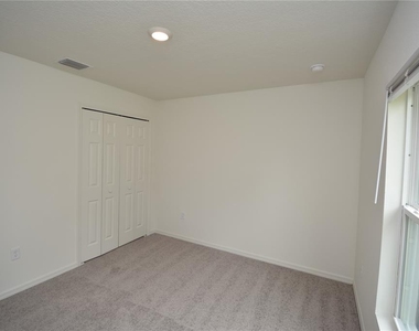 38 Baltimore Lane - Photo Thumbnail 27