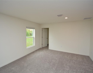 38 Baltimore Lane - Photo Thumbnail 14