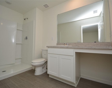 38 Baltimore Lane - Photo Thumbnail 18