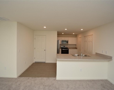 38 Baltimore Lane - Photo Thumbnail 6