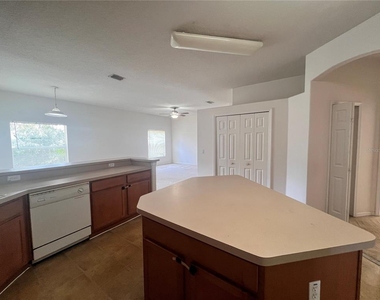 41 Louisiana Drive - Photo Thumbnail 7