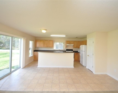 116 London Drive - Photo Thumbnail 6