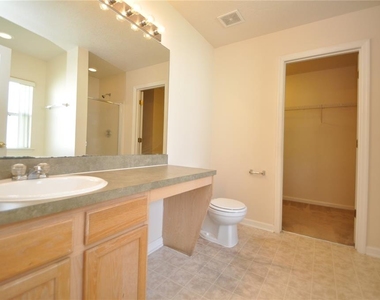 116 London Drive - Photo Thumbnail 19